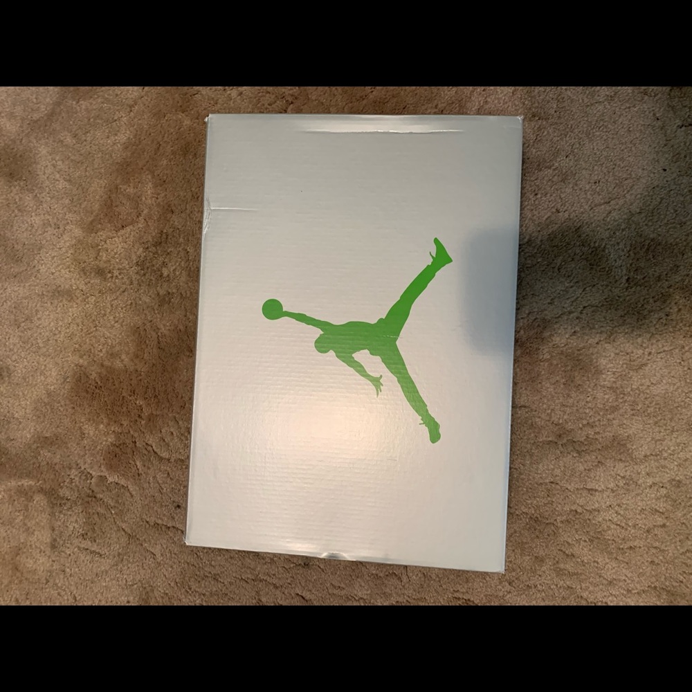 Jordan V (5) GreenBeans